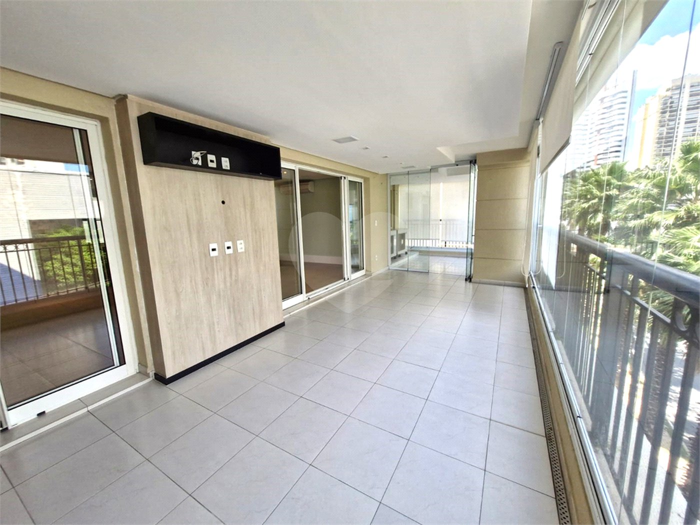 Apartamento à venda ou para alugar com 4 suítes em Alto da Boa Vista, São Paulo, SP