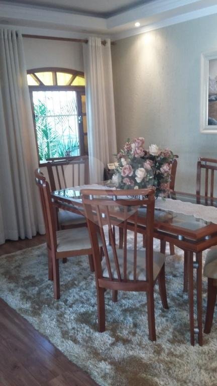 Casa à venda com 6 quartos, sendo 1 suíte,  em Itaquera, São Paulo, SP
