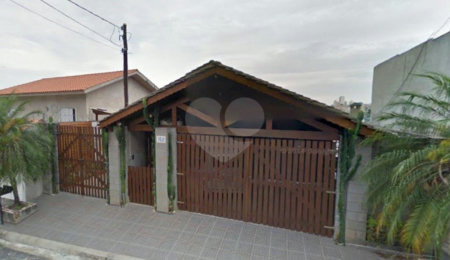 Casa à venda com 4 quartos, sendo 1 suíte, em Tremembé, São Paulo, SP