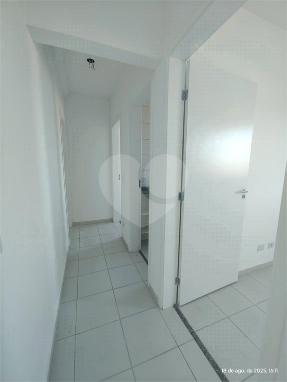 Apartamento para alugar com 3 quartos, sendo 1 suíte,  em Jardim das Palmeiras, Atibaia, SP