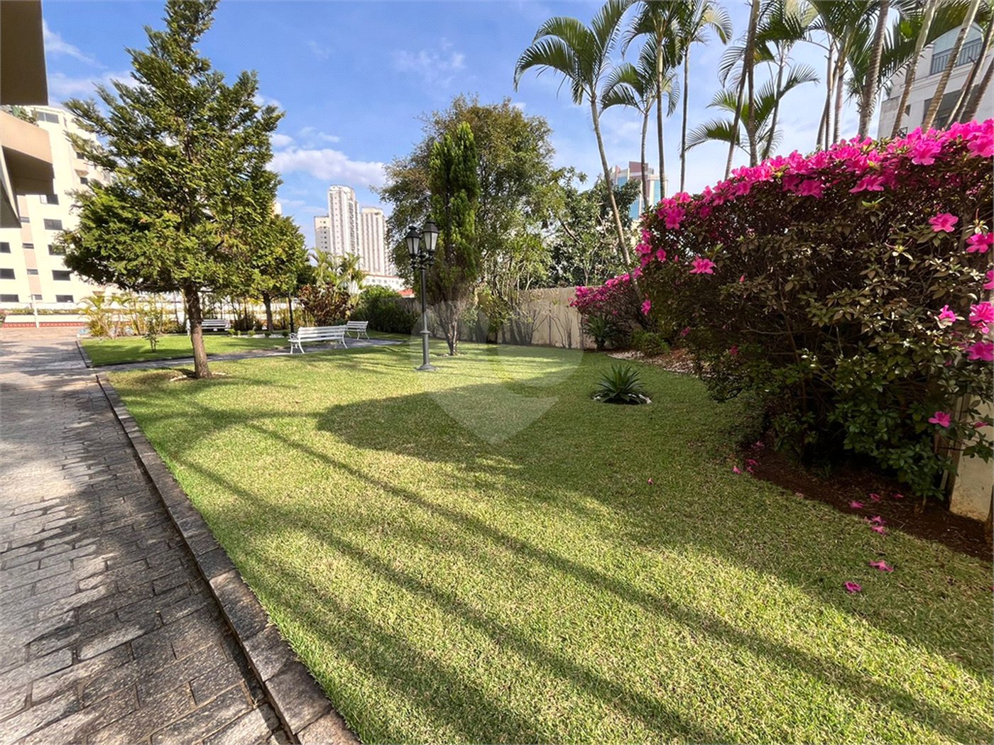 Apartamento à venda com 4 quartos, sendo 2 suítes,  em Água Fria, São Paulo, SP