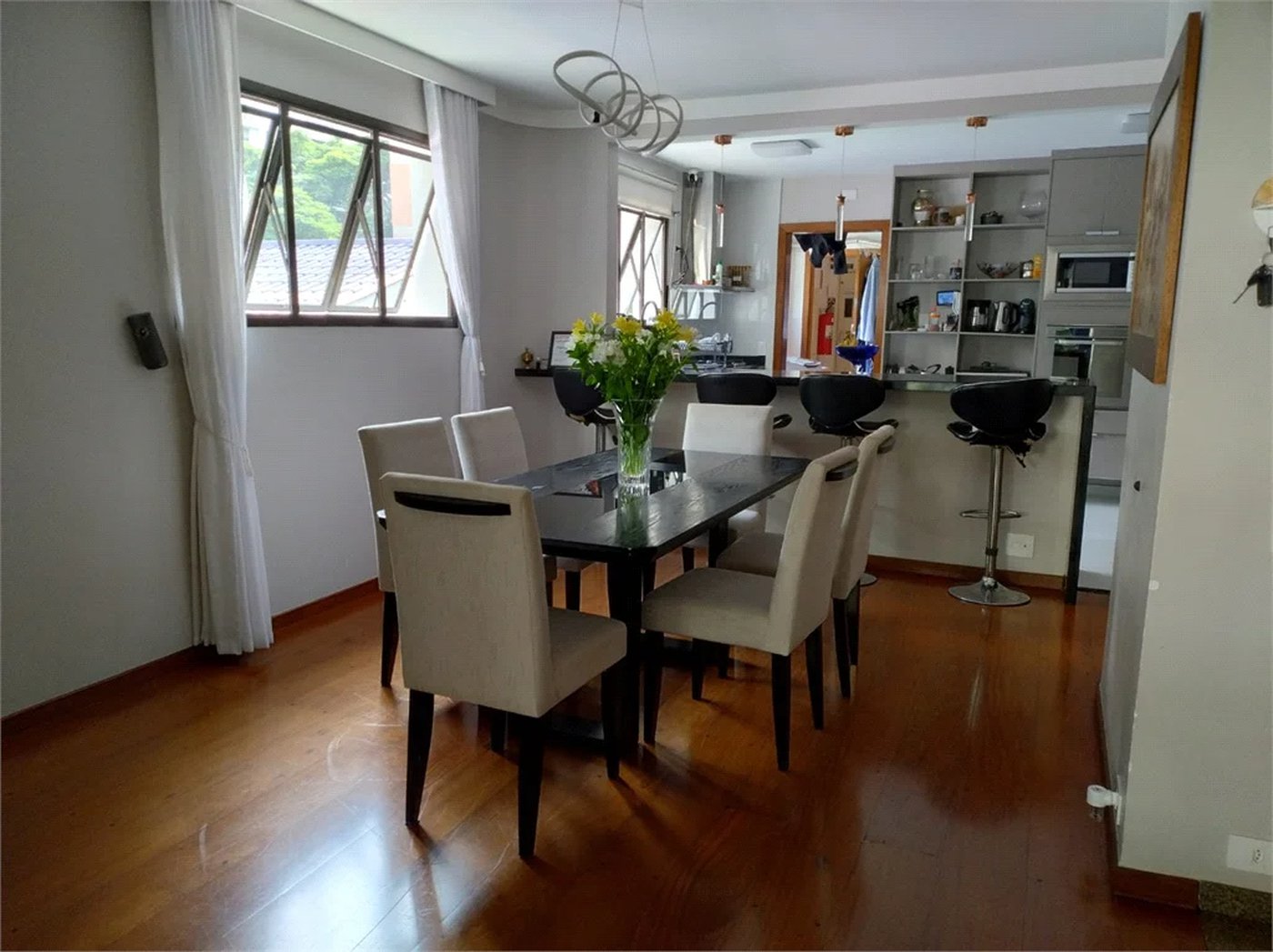 Apartamento à venda com 4 quartos, sendo 1 suíte,  em Brooklin Paulista, São Paulo, SP