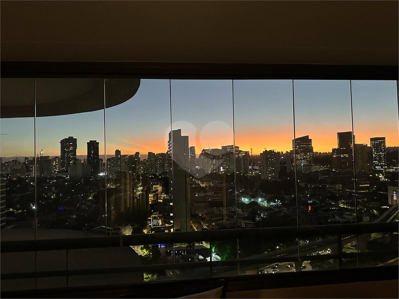 Apartamento à venda ou para alugar com 2 quartos, sendo 1 suíte, em Brooklin Paulista, São Paulo, SP