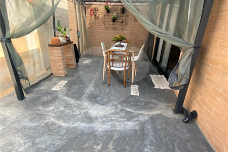 Casa à venda com 5 quartos, sendo 3 suítes,  em Jardim dos Pinheiros, Atibaia, SP