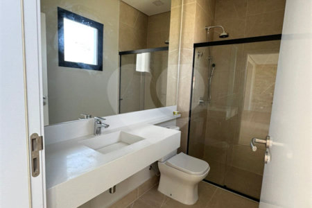 Casa à venda com 4 suítes no condomínio Villas do Golf, Itu - SP