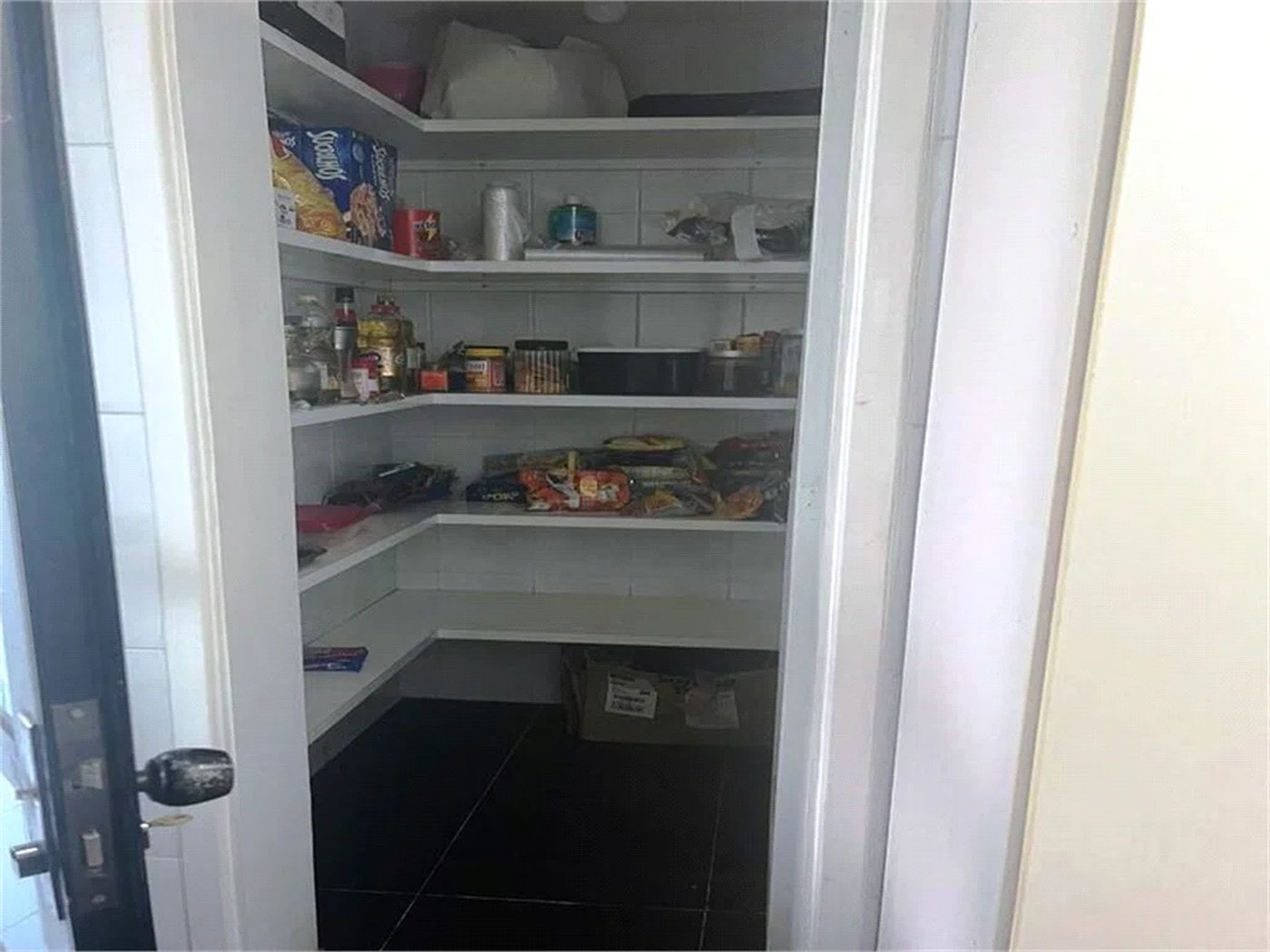Apartamento à venda ou para alugar com 3 quartos, sendo 2 suítes,  em Fazenda Morumbi, São Paulo, SP