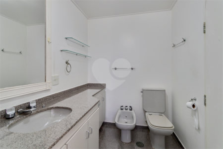 Apartamento à venda ou para alugar com 4 suítes em Alto da Boa Vista, São Paulo, SP