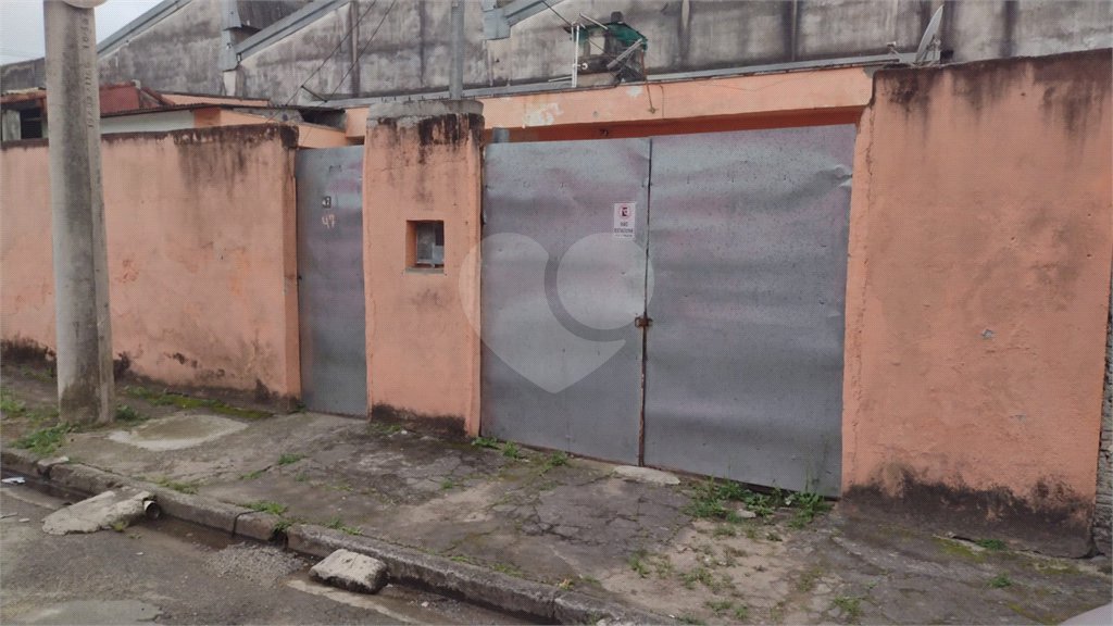 Casa à venda com 4 quartos em Vila Mogilar, Mogi das Cruzes, SP