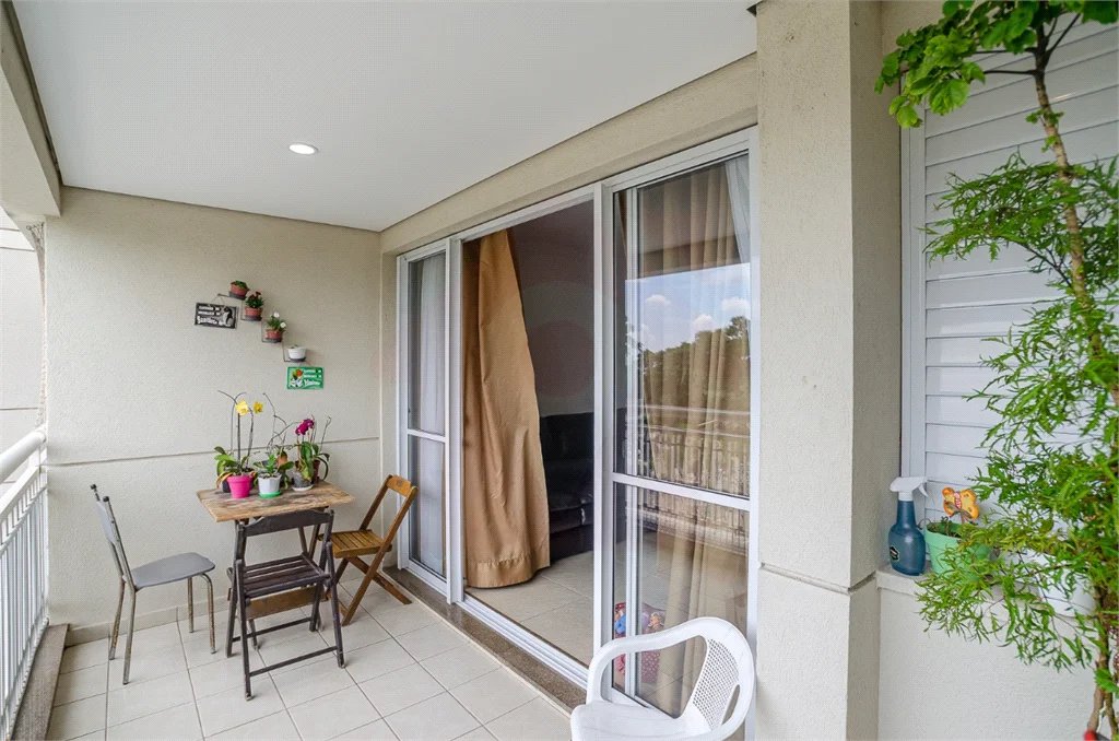 Apartamento à venda com 4 quartos, sendo 3 suítes, em Lar São Paulo, São Paulo, SP