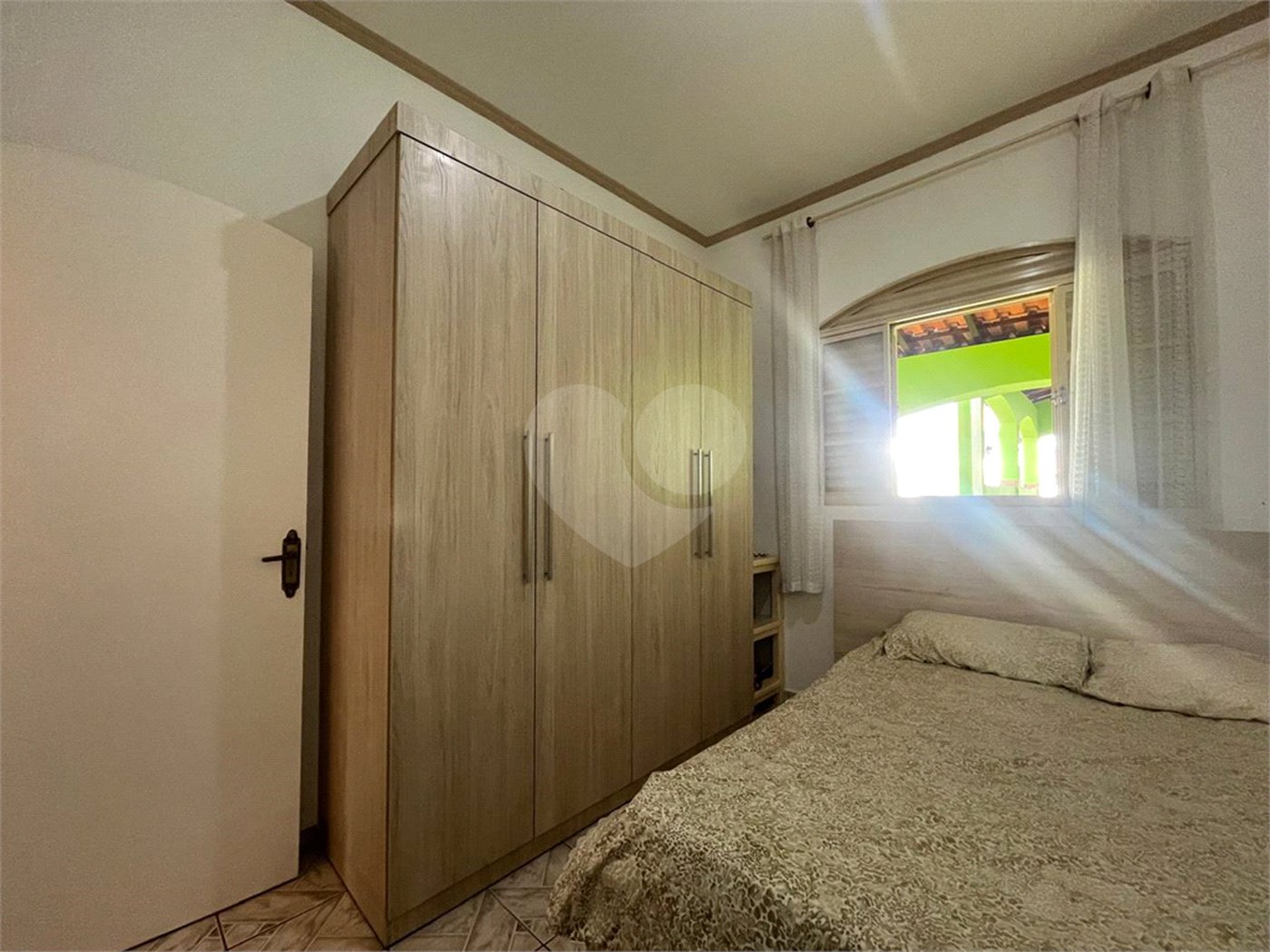 Casa à venda com 2 quartos, sendo 1 suíte, no Centro, Sarapuí, SP