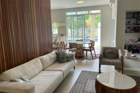 Casa à venda com 4 suítes no condomínio Basel, Campinas - SP
