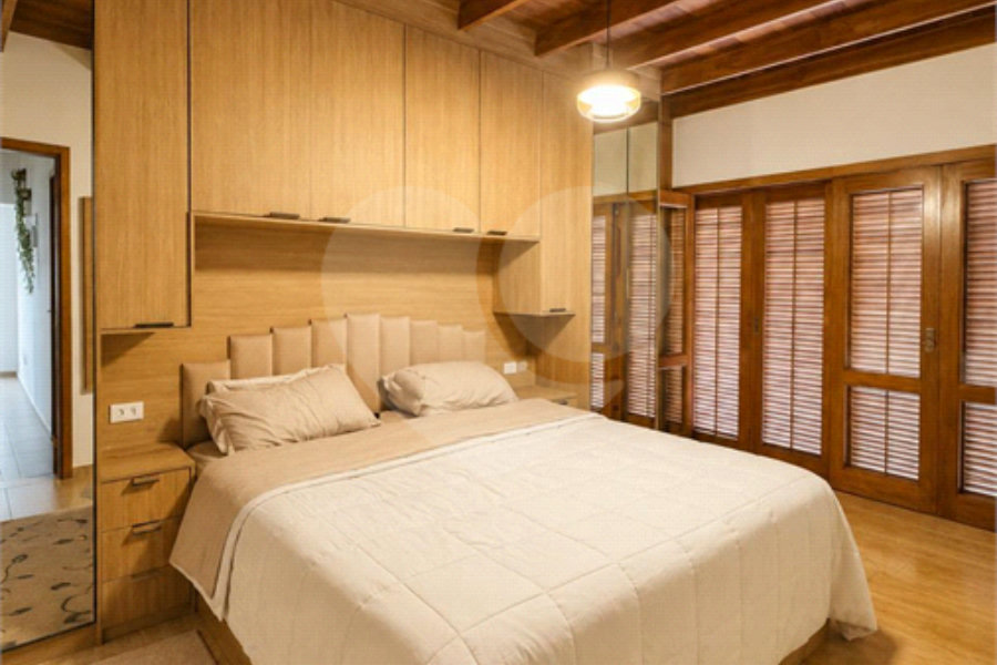 Casa Térrea à venda com 3 quartos, sendo 2 suítes,  em Luiz Fagundes, Mairiporã, SP