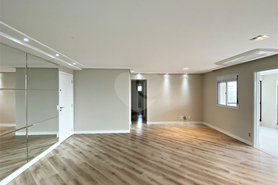 Apartamento à venda com 3 suítes em Santana, São Paulo, SP
