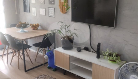 Apartamento à venda com 2 quartos em Parque Reboucas, São Paulo, SP