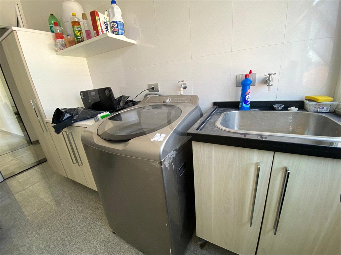 Casa para alugar com 3 quartos, sendo 2 suítes, em Vila Carrão, São Paulo, SP