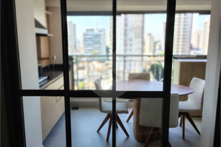 Apartamento à venda com 2 suítes em Vila Dom Pedro I, São Paulo, SP