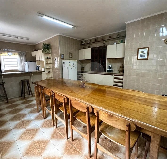 Casa/Chácara em Condomínio Fechado — Completa e com Lazer Exclusivo