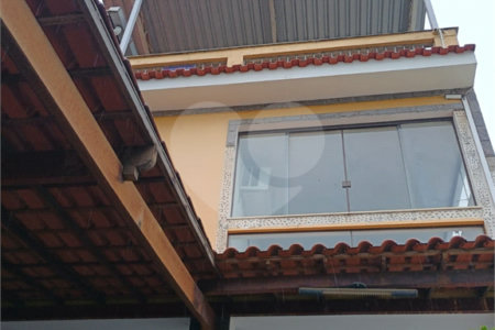 Casa à venda com 5 quartos, sendo 1 suíte, em Bangu, Rio de Janeiro, RJ