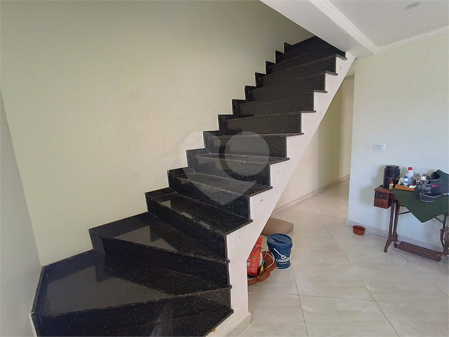 Sobrado à venda com 4 quartos em Jardim Esther, São Roque, SP