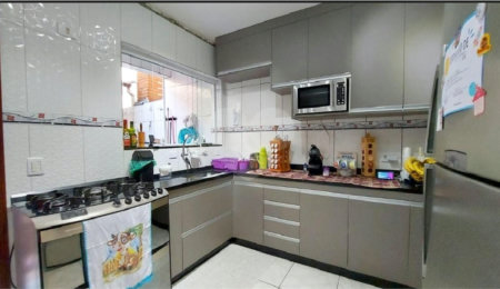 Casa à venda com 2 suítes no condomínio Residencial Sabará, São Paulo - SP