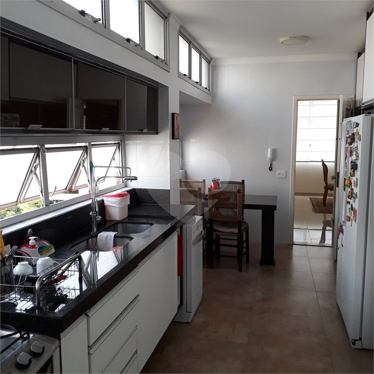 Apartamento à venda com 3 quartos, sendo 2 suítes, em Campo Belo, São Paulo, SP