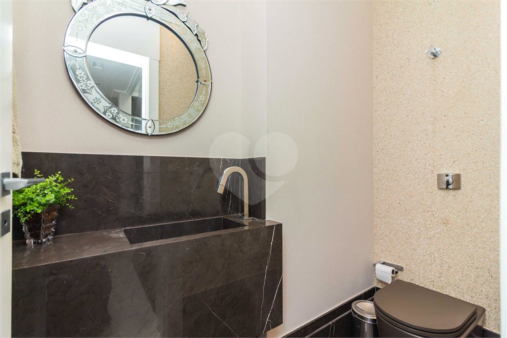 Casa à venda com 4 suítes no condomínio Residencial Quinta das Andorinhas, São Paulo - SP