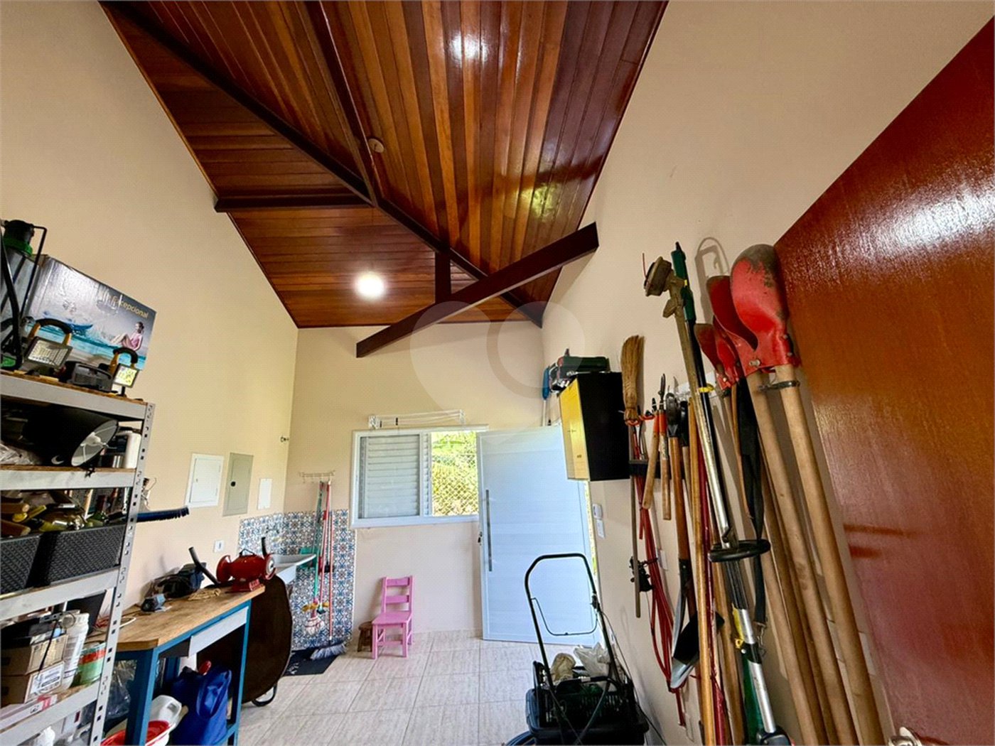 Casa à venda com 2 suítes em Loteamento de Chácaras Arumã, Sarapuí, SP