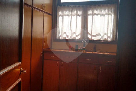 Casa à venda com 4 quartos, sendo 2 suítes, no condomínio Osato, Atibaia - SP