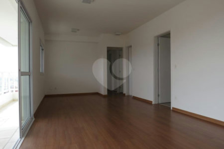 Apartamento à venda com 3 quartos, sendo 1 suíte, em Morumbi, São Paulo, SP