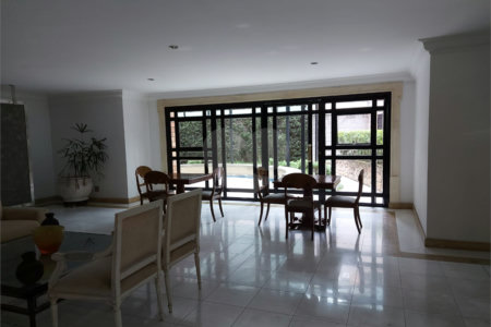 Apartamento à venda com 4 suítes em Moema, São Paulo, SP