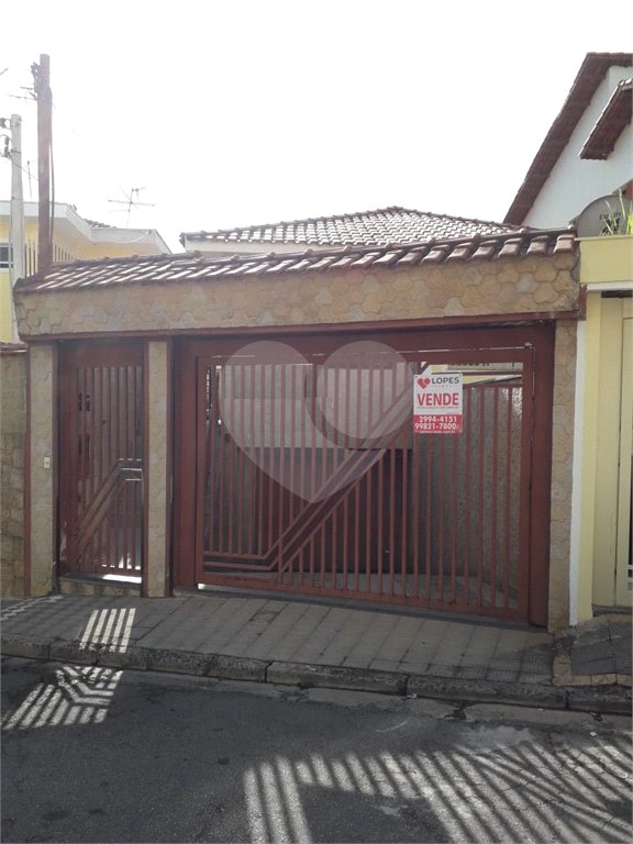 Sobrado à venda com 3 quartos, sendo 1 suíte, em Tremembé, São Paulo, SP
