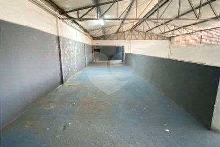 Galpão com 530m² , 3 banheiros , `venda em Guarulhos.