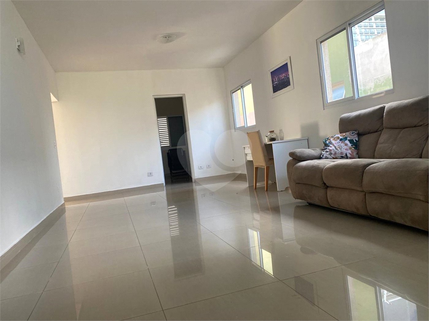 Casa à venda com 3 quartos, sendo 1 suíte, no condomínio Terras de Santa Adelia, Vargem Grande Paulista - SP