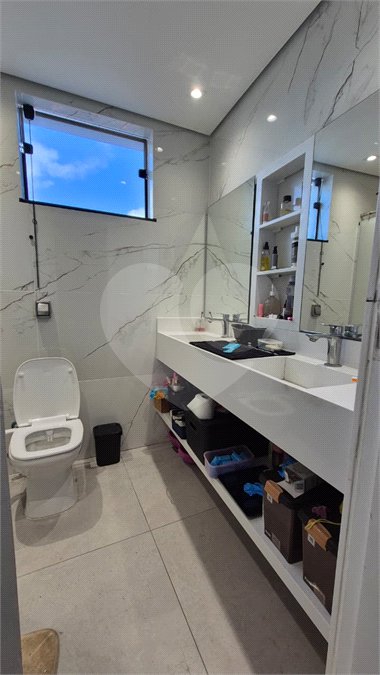 Casa à venda com 3 quartos em Vila Oliveira, Mogi das Cruzes, SP