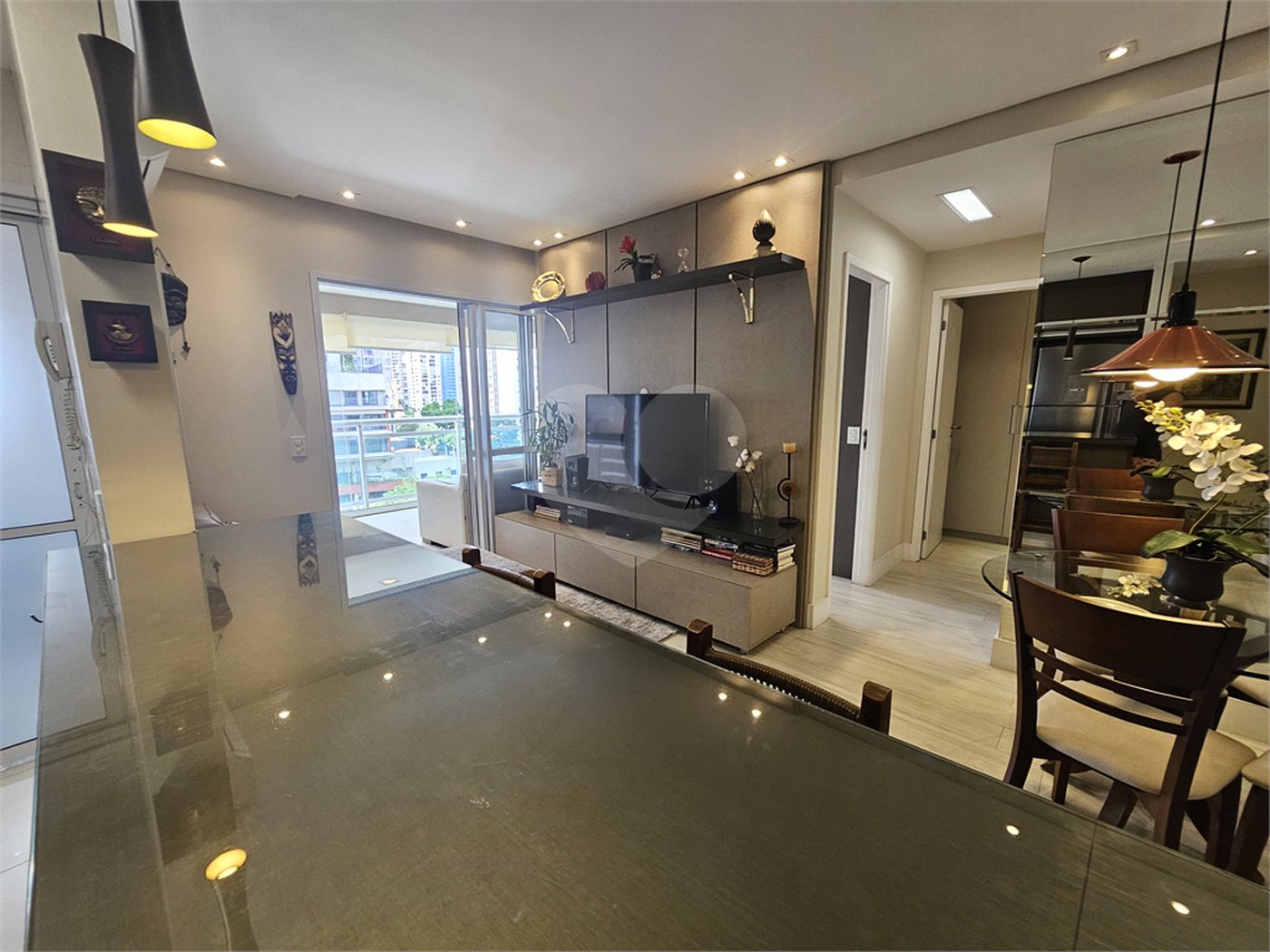 Apartamento para alugar com 2 quartos, sendo 1 suíte,  em Jardim das Acácias, São Paulo, SP