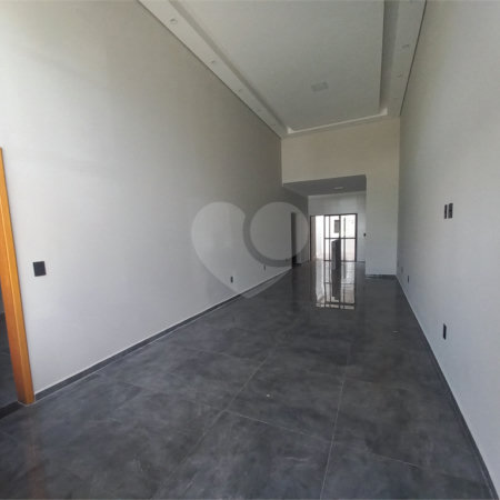 Casa à venda com 3 quartos, sendo 1 suíte, no condomínio Horto Florestal Villagio, Sorocaba - SP