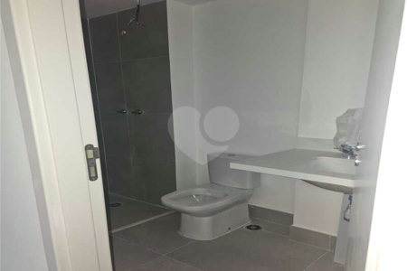 Loja à venda com 2 quartos, sendo 1 suíte, em Vila Pompéia, São Paulo, SP
