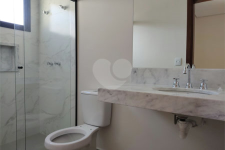Casa à venda com 3 suítes no condomínio Santa Isabel I, Louveira - SP