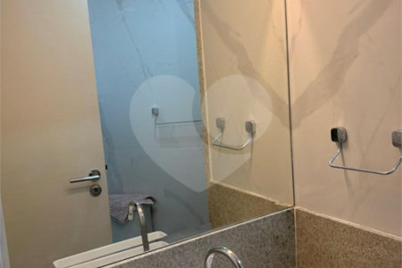 Apartamento à venda com 3 quartos, sendo 1 suíte,  em Lagoa, Rio de Janeiro, RJ