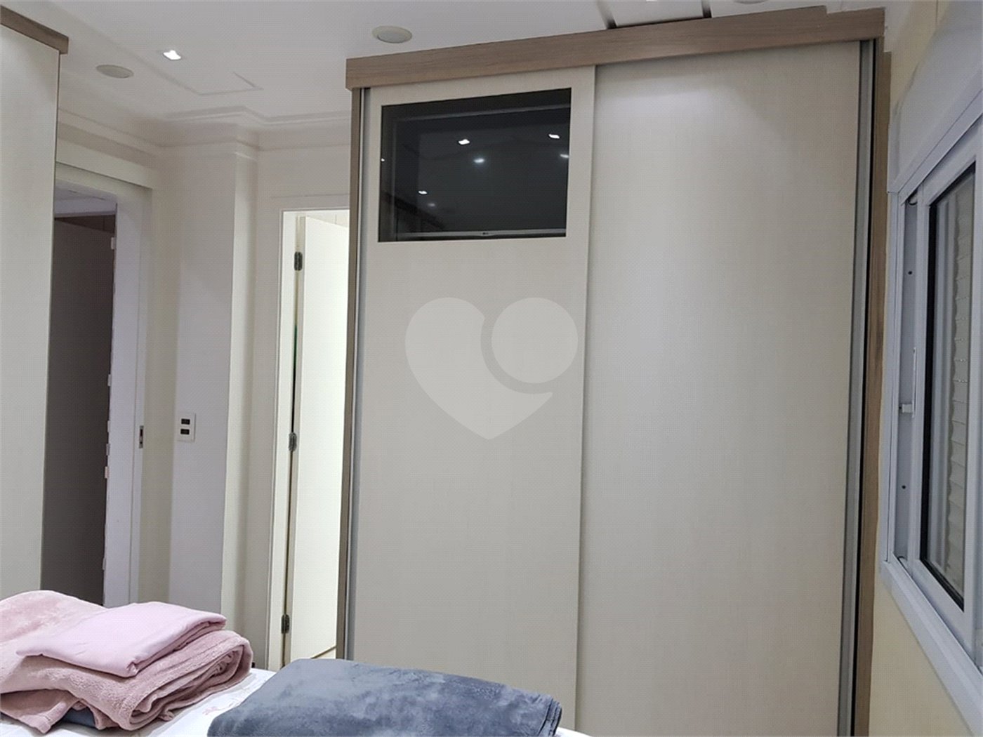 Apartamento à venda com 3 quartos, sendo 1 suíte, em Vila Maria Alta, São Paulo, SP