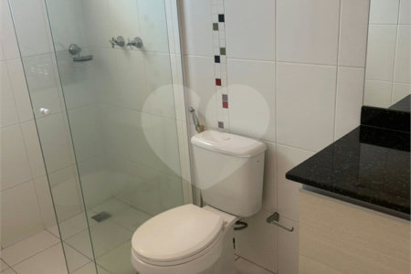 Casa à venda com 3 suítes no condomínio Terras de São Francisco, Vinhedo - SP