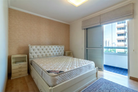 Apartamento à venda com 4 quartos, sendo 3 suítes, em Brooklin Paulista, São Paulo, SP