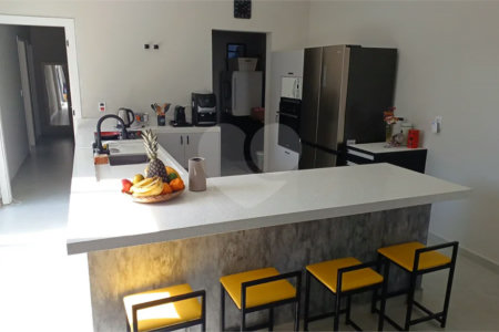 Casa Térrea à venda com 3 suítes em Pinheirinho, Vinhedo, SP