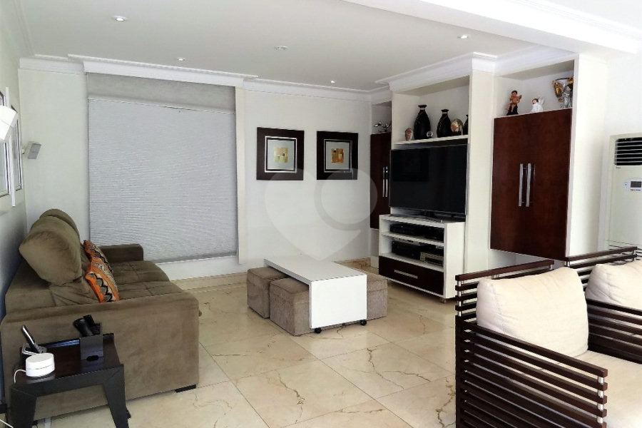 Casa à venda com 4 suítes no condomínio Residencial Jardim Itatinga, São Paulo - SP