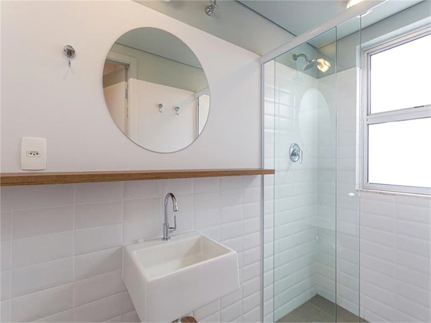 Apartamento à venda com 4 quartos, sendo 1 suíte, em Vila Cordeiro, São Paulo, SP