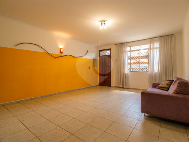 Sobrado à venda com 3 quartos em Chácara Santo Antônio, São Paulo, SP