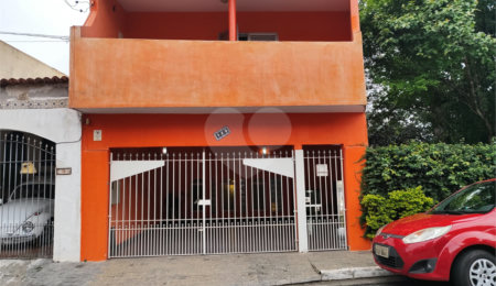 Sobrado à venda com 4 quartos, sendo 1 suíte, em Saúde, São Paulo, SP