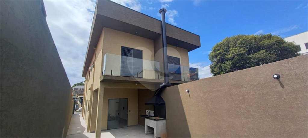 Sobrado à venda com 3 suítes em Alvinópolis, Atibaia, SP