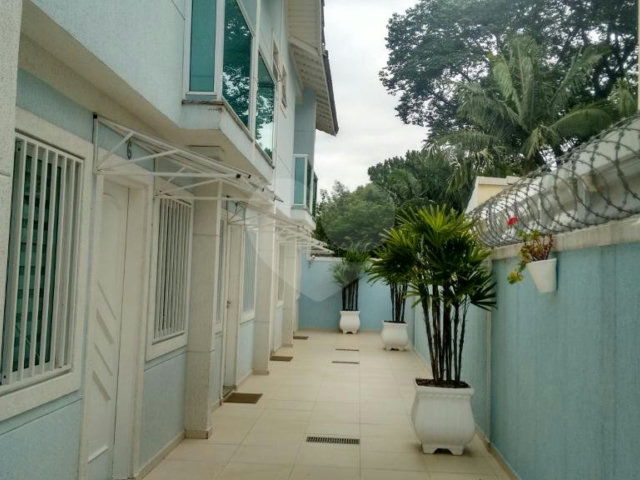 Casa à venda com 2 suítes no condomínio S//nome, São Paulo - SP