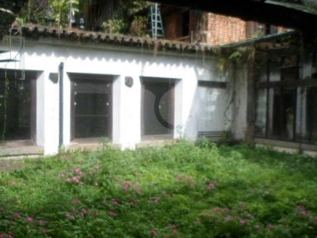 Terreno à venda com 1 suíte no condomínio Chácara Flora, São Paulo - SP